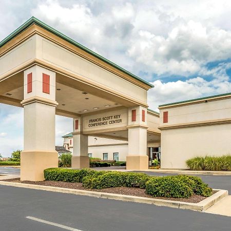 Clarion Inn Frederick Event Center Bagian luar foto