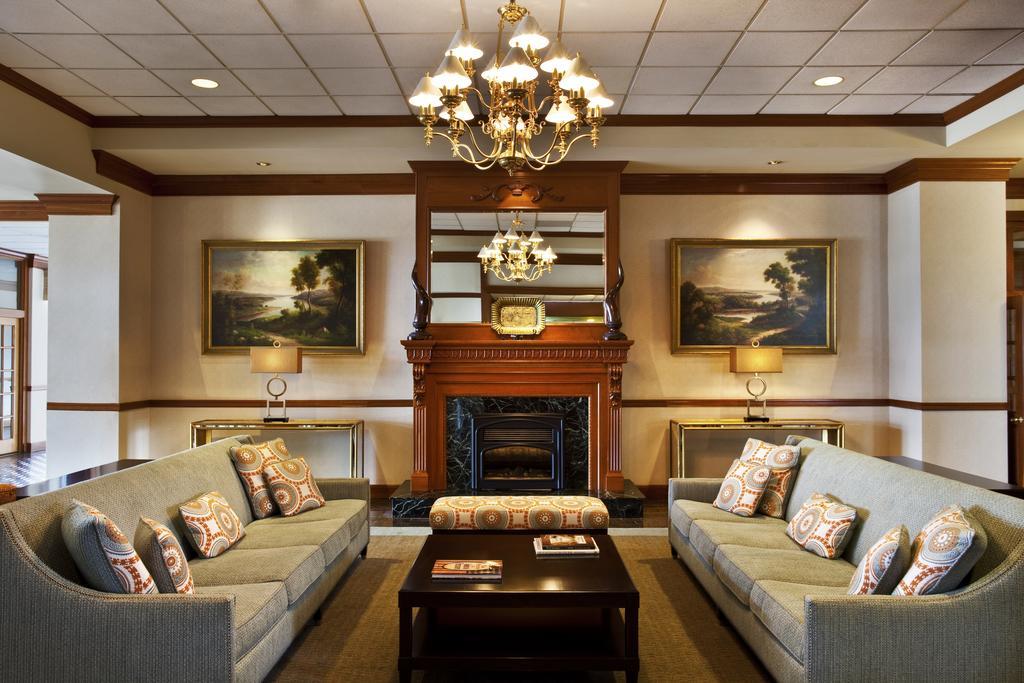 Clarion Inn Frederick Event Center Bagian luar foto