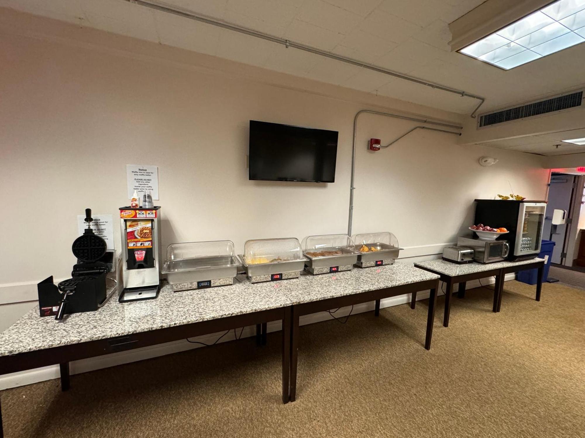 Clarion Inn Frederick Event Center Bagian luar foto