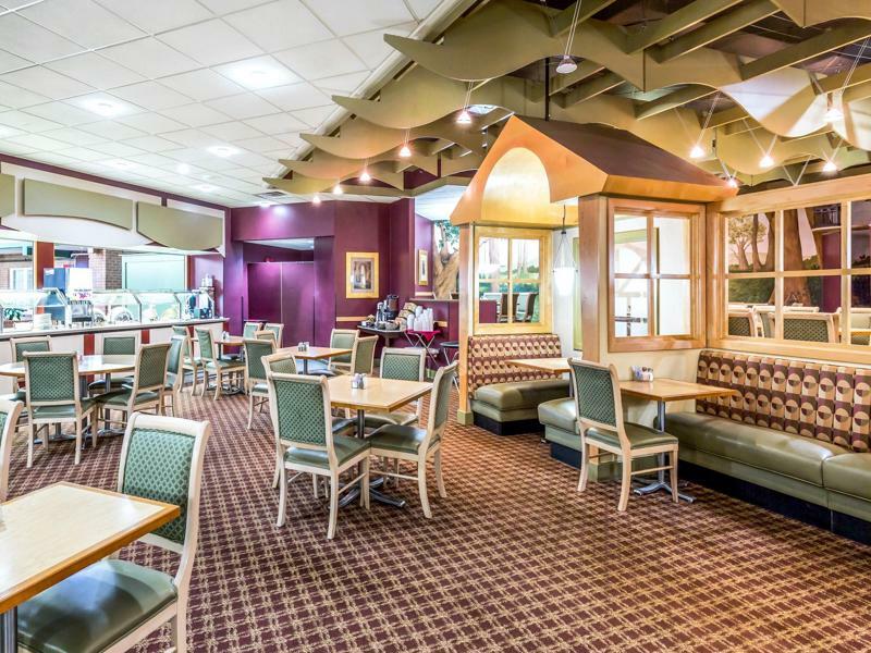 Clarion Inn Frederick Event Center Bagian luar foto