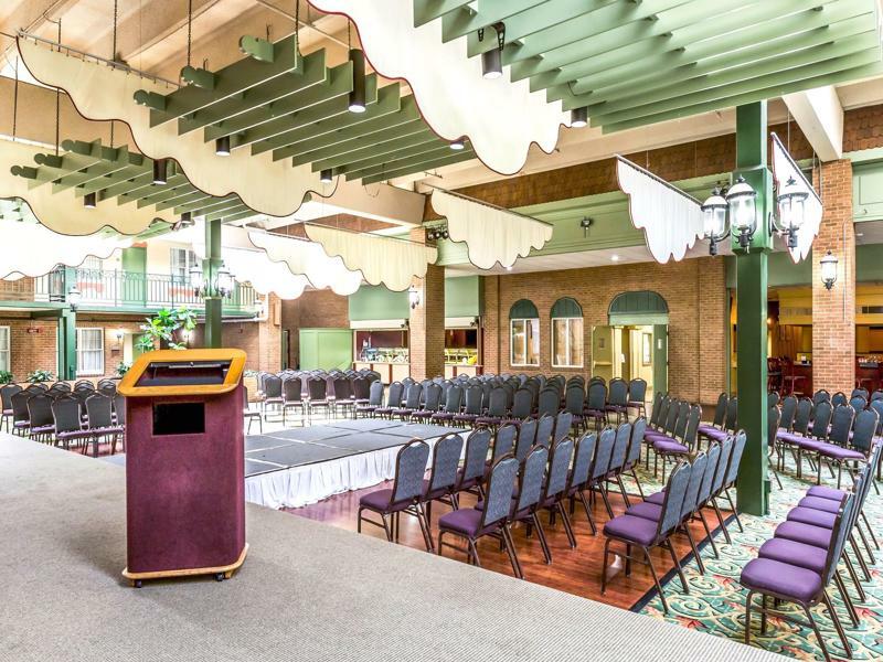 Clarion Inn Frederick Event Center Bagian luar foto