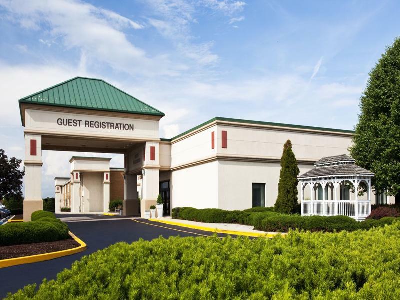 Clarion Inn Frederick Event Center Bagian luar foto